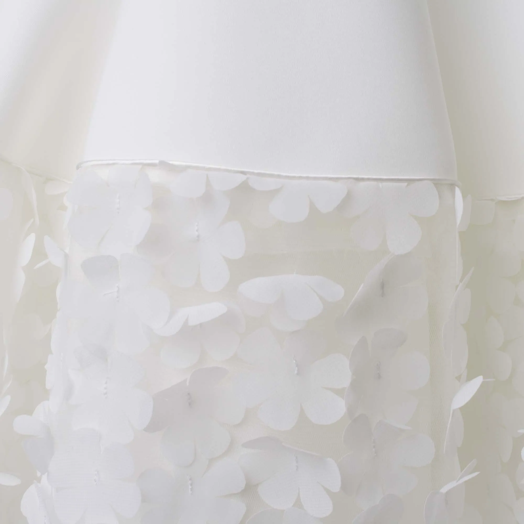 Abito Bianco Gonna Petali E Tulle