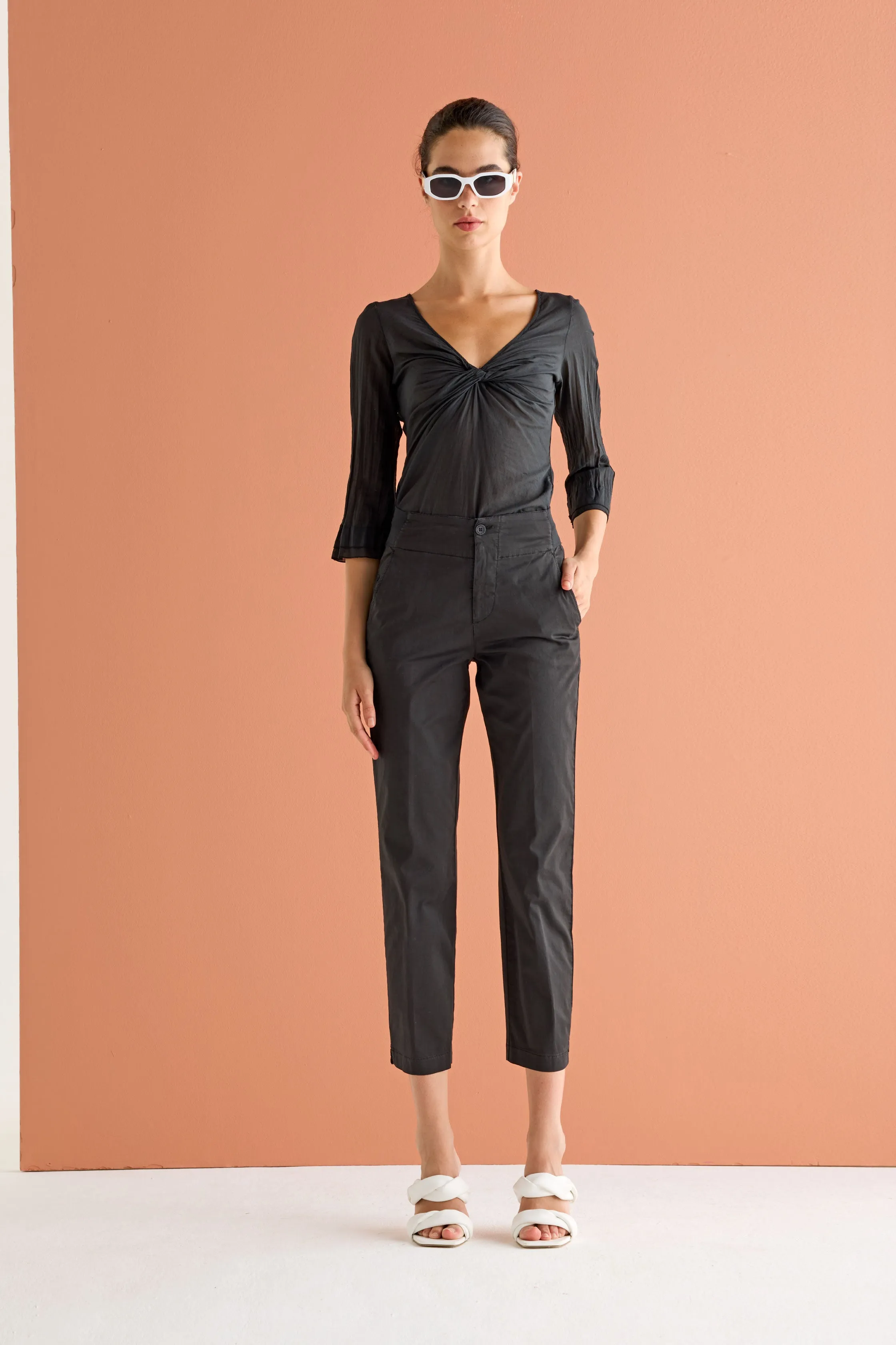 European Culture  ---------    ------------Pantaloni Skinny a Gamba Dritta 06TU 6700