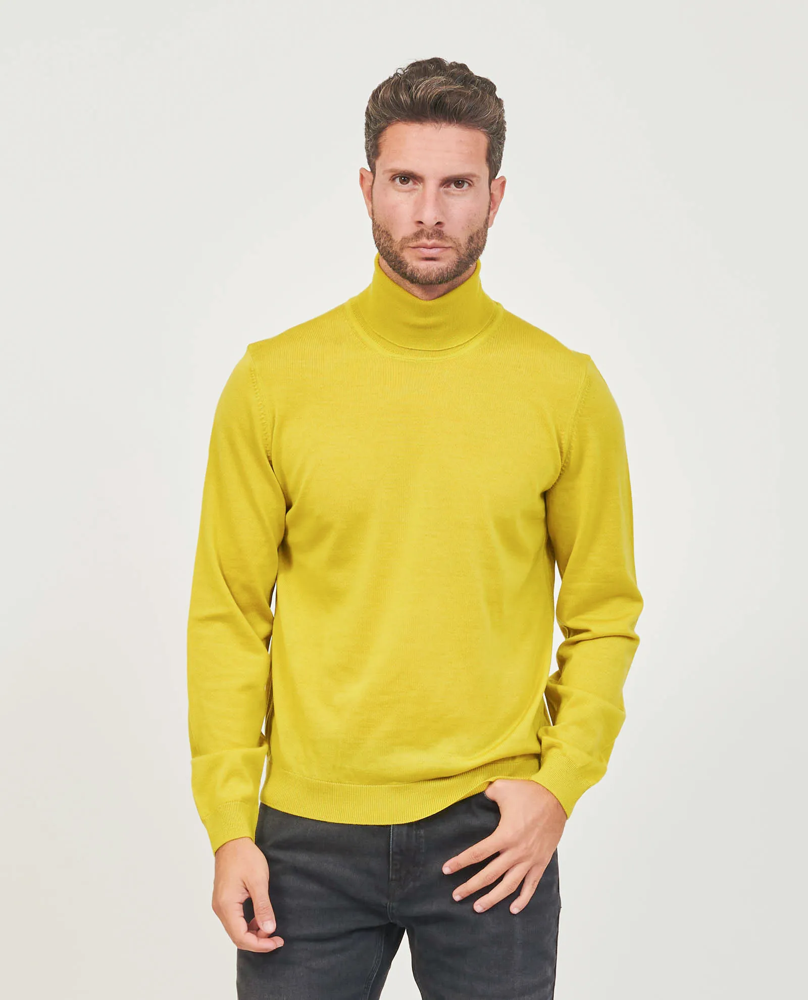 OutletBOSS      Maglione Boss a collo alto in lana vergine