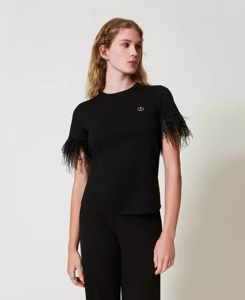 Twinset Milano T-shirt con logo Oval T e piume